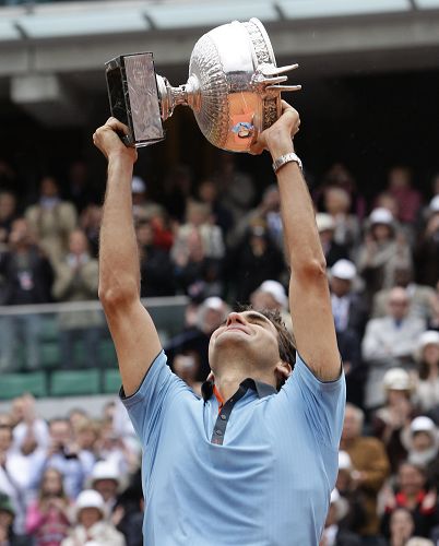 开云app下载-关于持续失利引发热议！，费德勒在美国队比赛中比赛局势复杂观众掌声雷动的信息