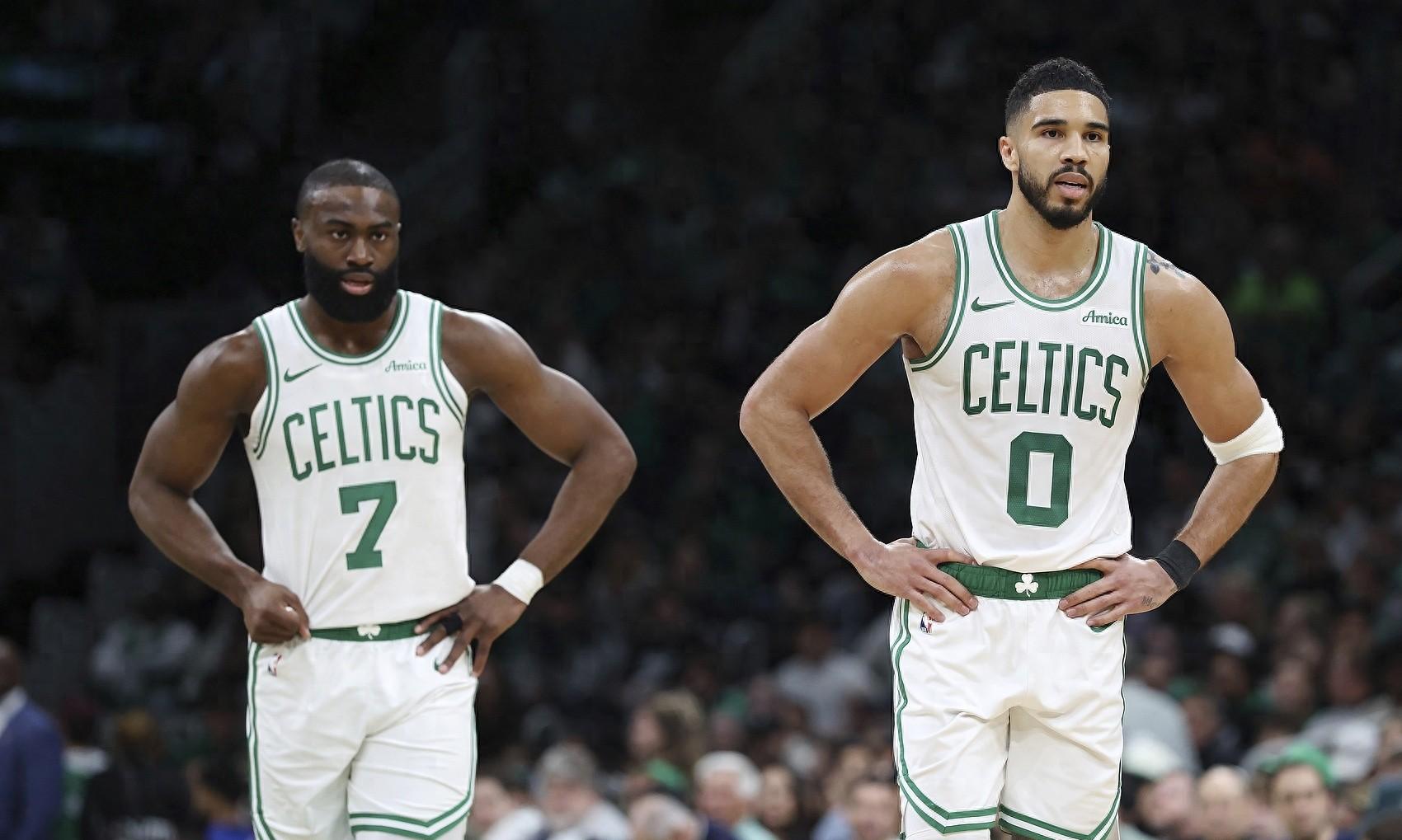 开云app下载-包含NBA季后赛赛程吃紧，波士顿凯尔特人今夜临场应变，目标明确，细节决定成败的词条