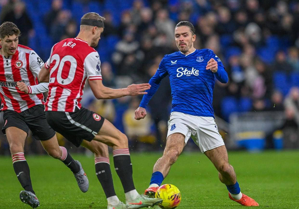 开云app下载-赛地聚焦：英超今晨热度飙升；斯图加特状态回暖；引发热议；赛程密集仍需轮换的简单介绍